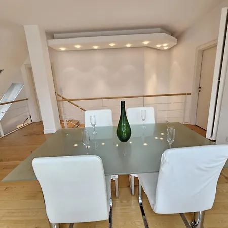 Lägenhet Luxurious 3br Penthouse W Terrace&parking *